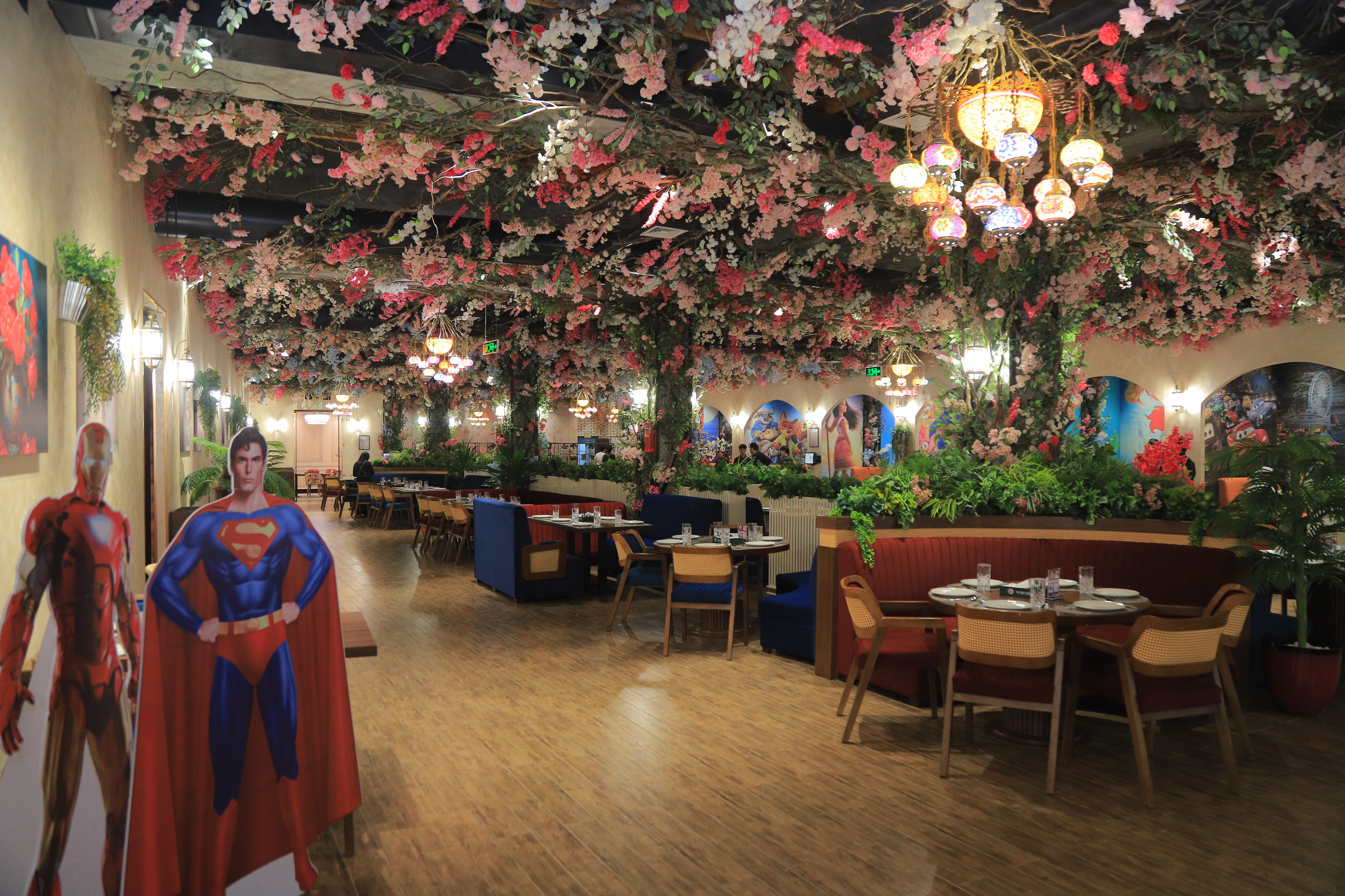 Marhabo restoran ichki ko'rinish